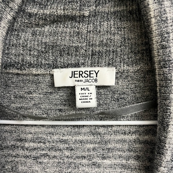 Long grey and white cardigan - Picture 3 of 4